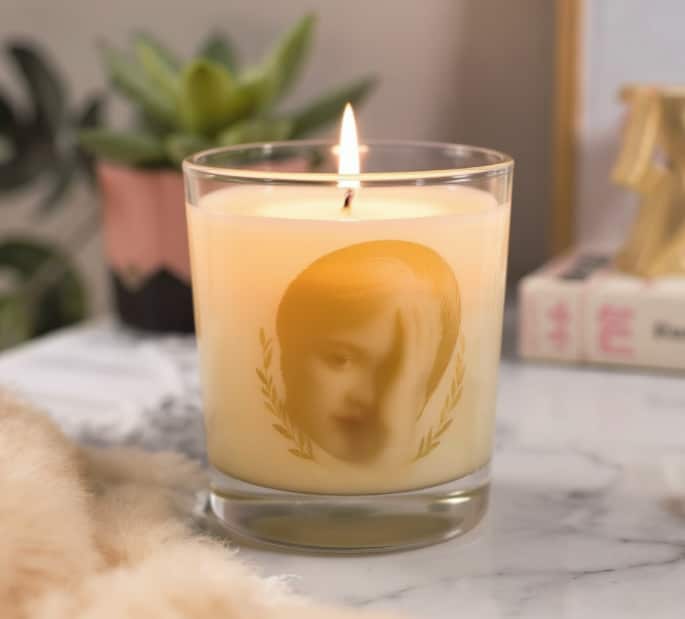 Custom “scent portrait” candle personalized gift