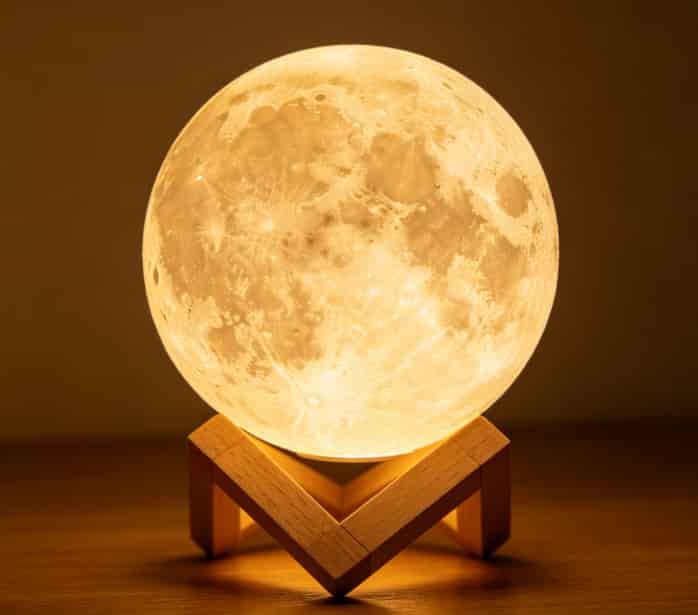 3D-printed moon-shaped lamp with touch control
